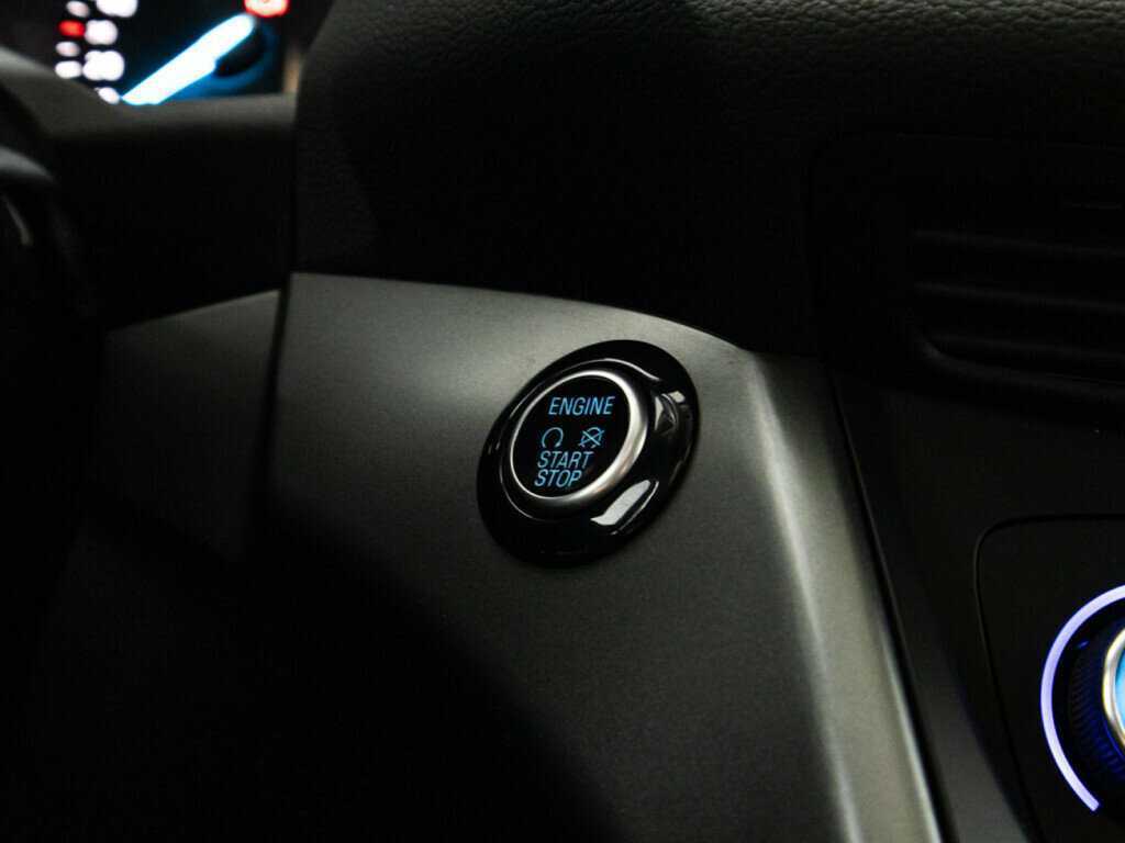 Ford Kuga, 2017 Фото №17