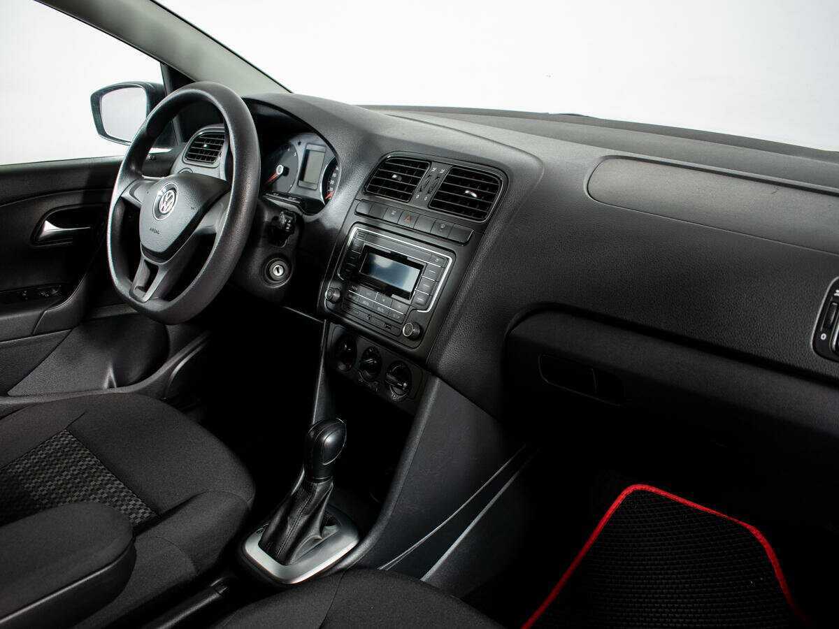 Volkswagen Polo, 2018 Фото №7