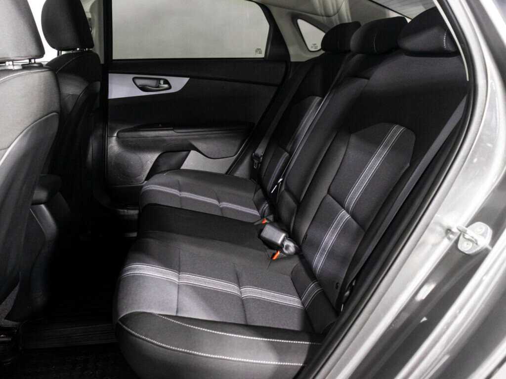 Kia Cerato, 2022 Фото №10
