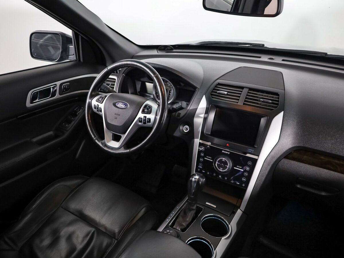 Ford Explorer V, 2013 Фото №9