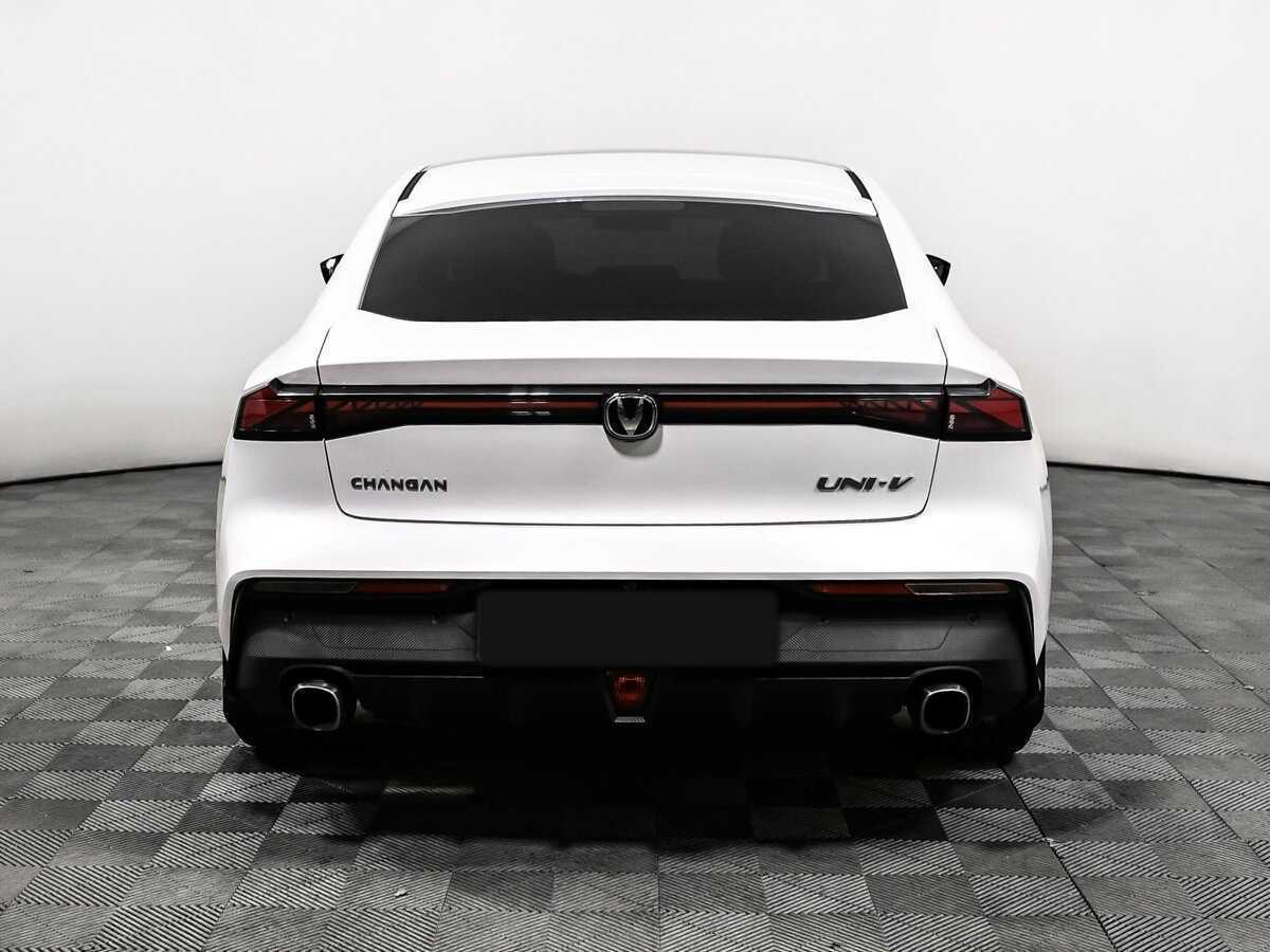 Changan UNI-V, 2023 Фото №6