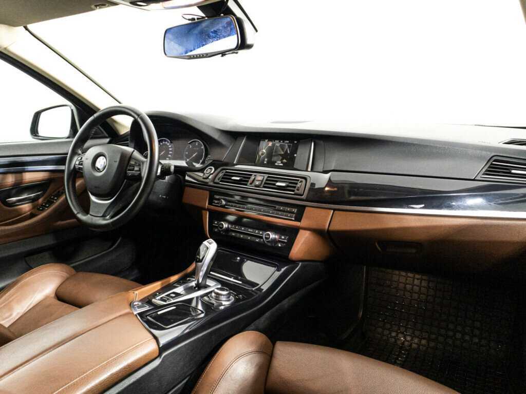 BMW 5 серии 520d, 2015 Фото №9