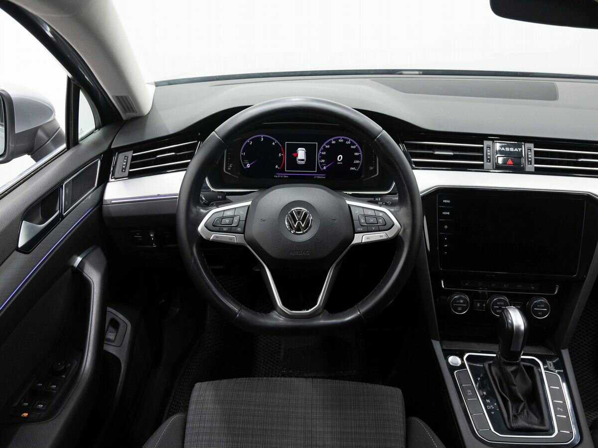 Volkswagen Passat, 2020 Фото №17