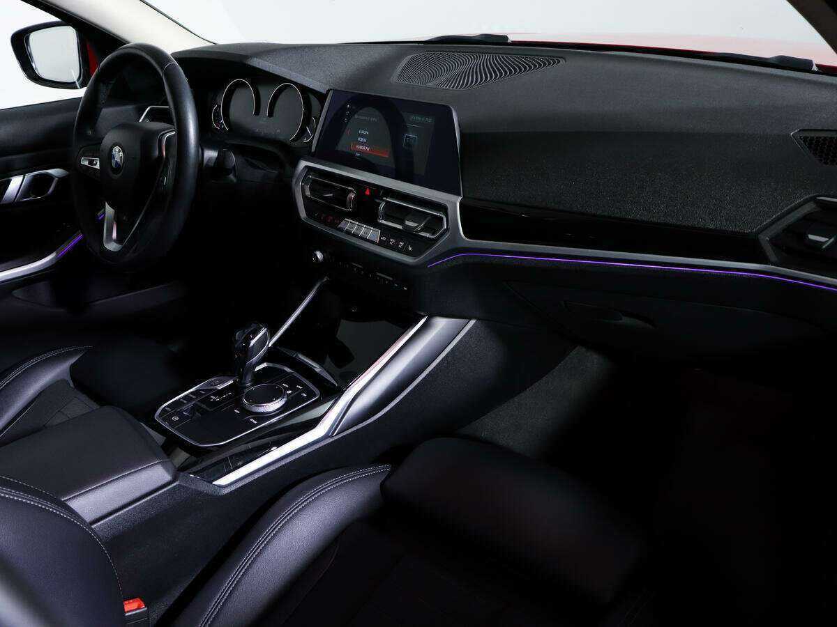 BMW 3 серии 318d, 2019 Фото №7