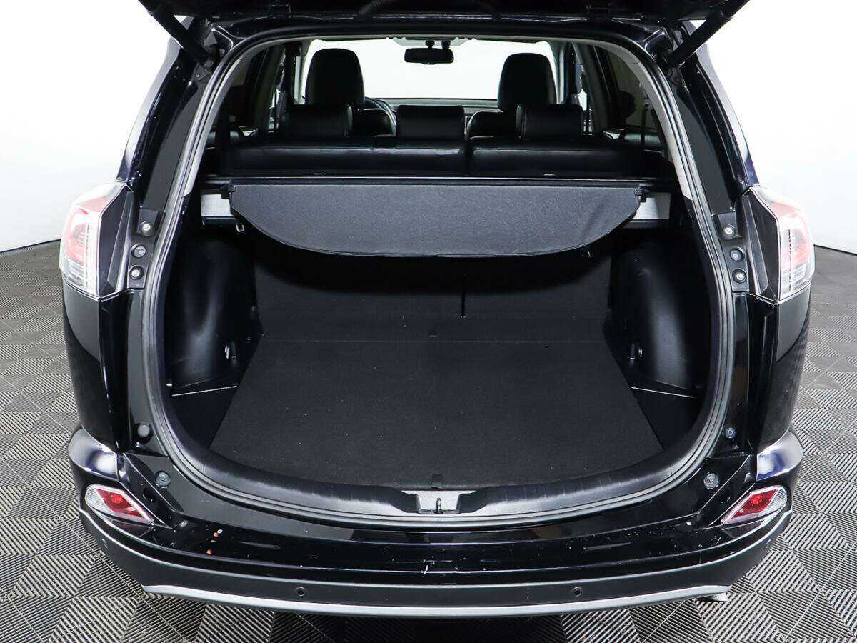 Toyota RAV4, 2018 Фото №9