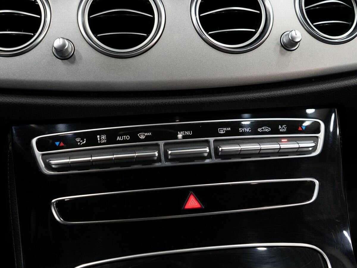 Mercedes-Benz E-Класс 200 d, 2018 Фото №15