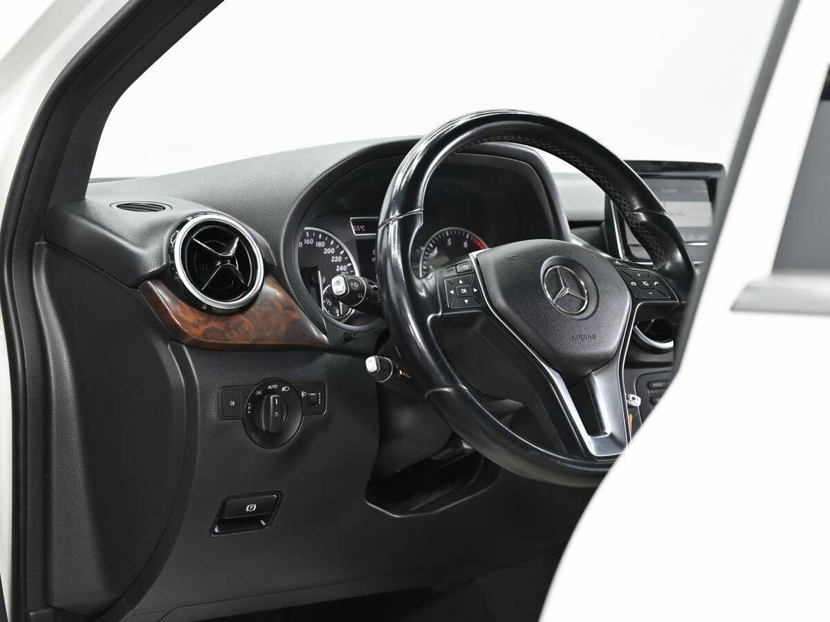 Mercedes-Benz B-Класс 180, 2013 Фото №8