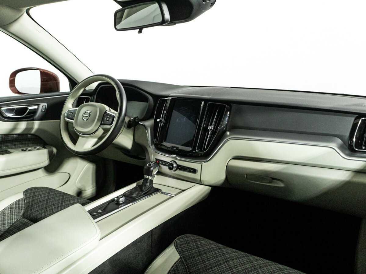 Volvo XC60, 2019 Фото №9