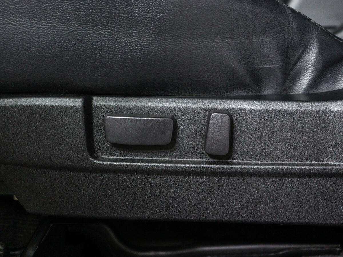 Mitsubishi Pajero Sport, 2012 Фото №13