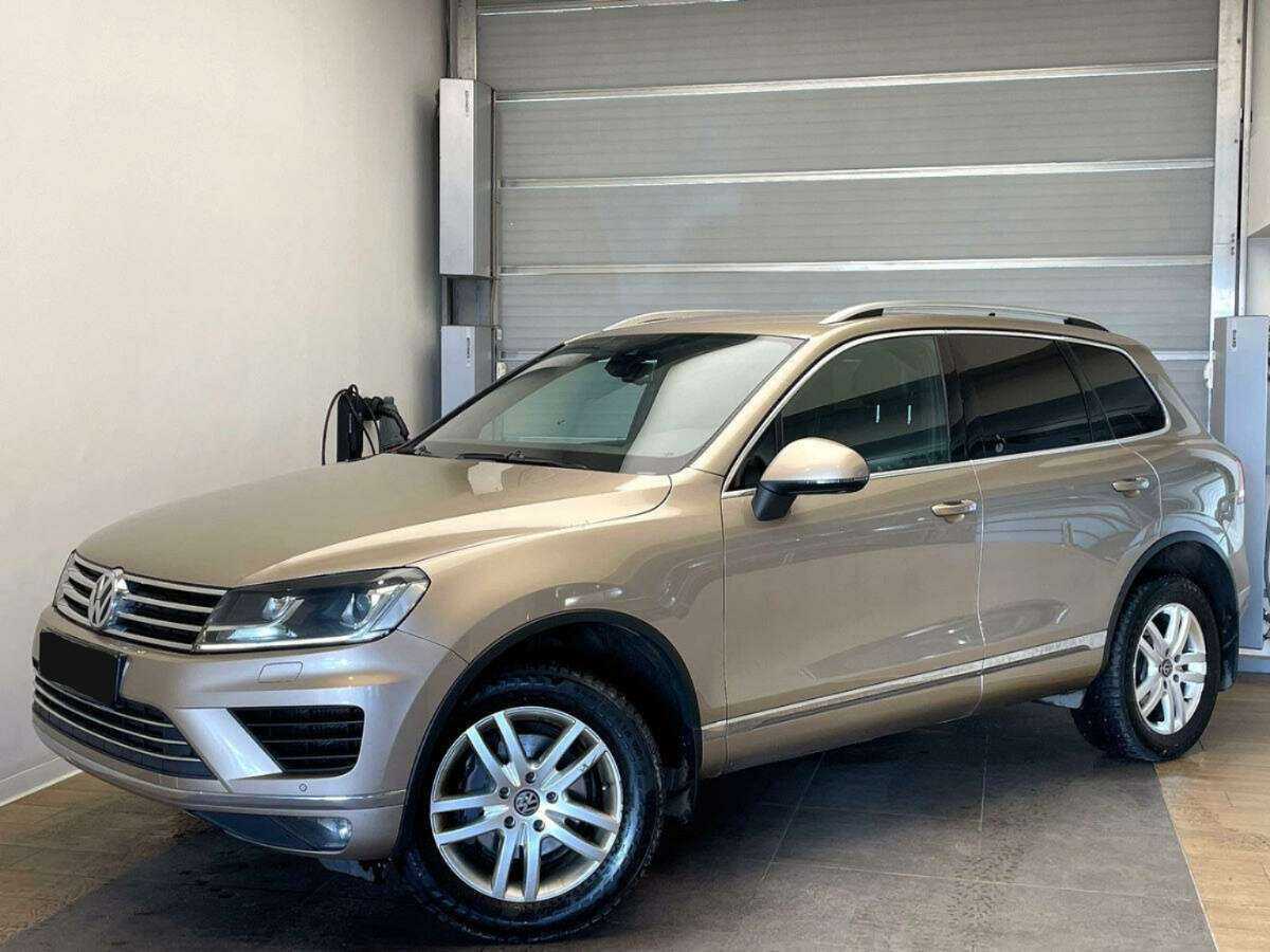 Volkswagen Touareg, 2015 Фото №1