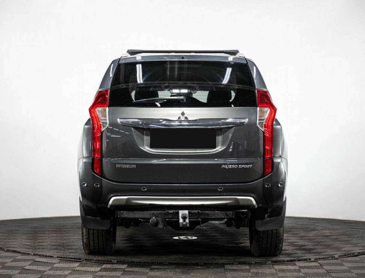 Mitsubishi Pajero Sport, 2018 Фото №5