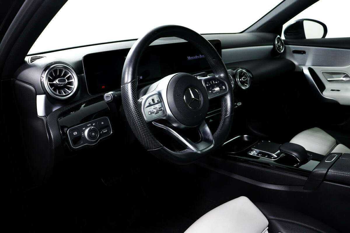 Mercedes-Benz A-Класс 200, 2019 Фото №13