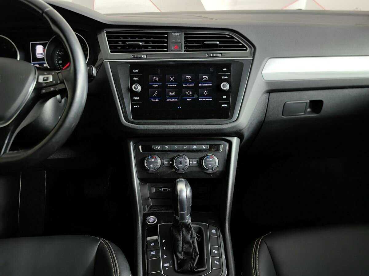 Volkswagen Tiguan, 2018 Фото №11