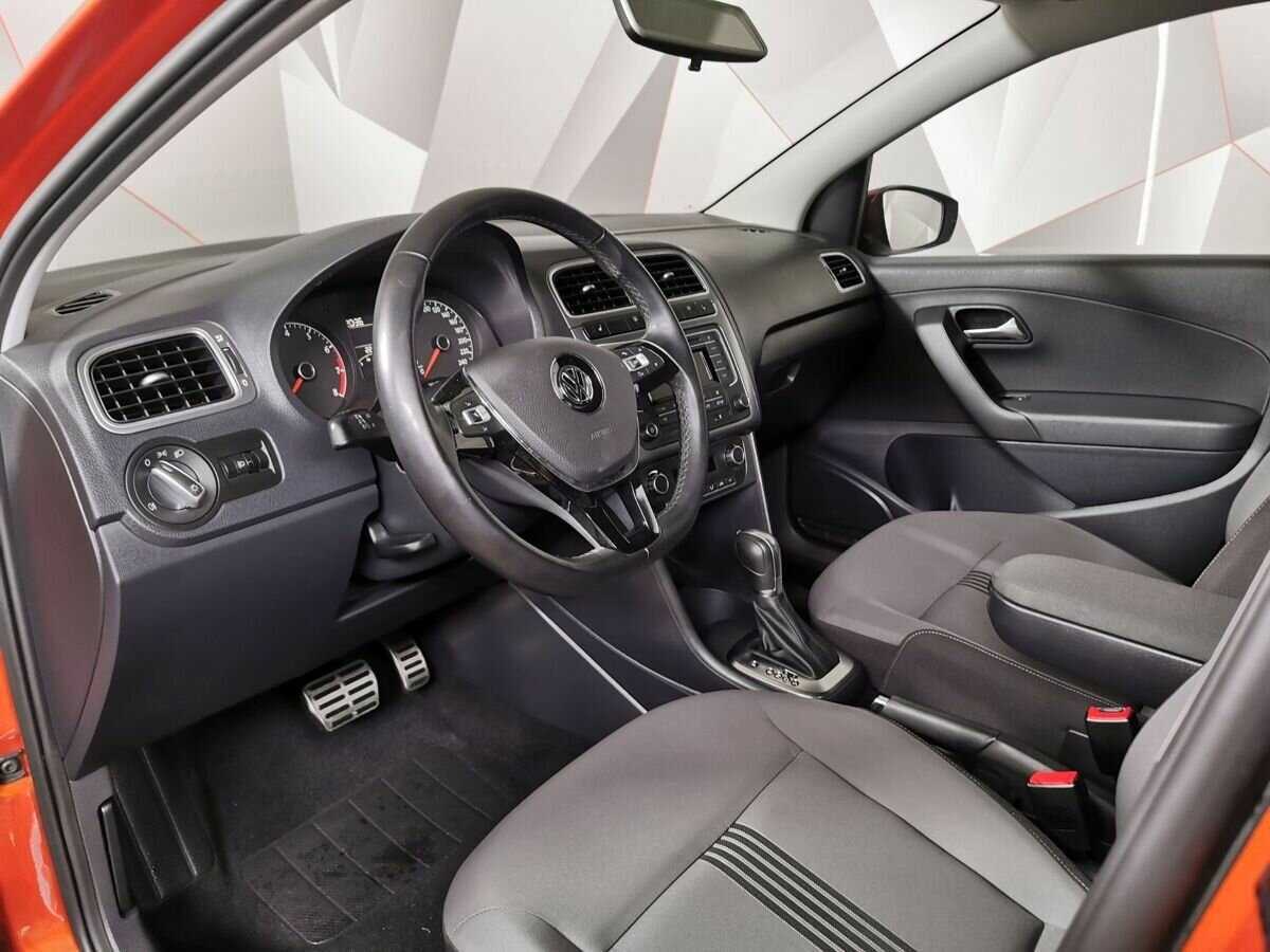 Volkswagen Polo, 2016 Фото №14