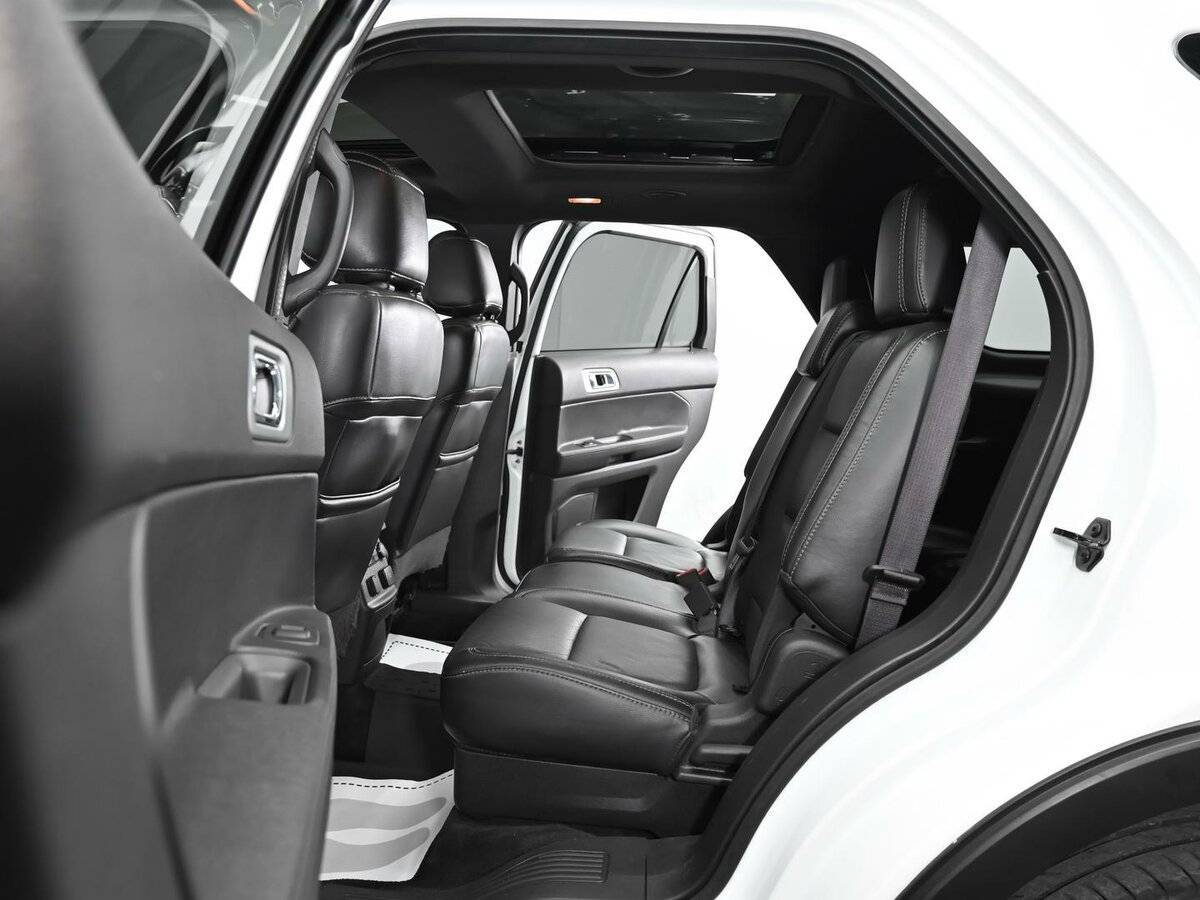 Ford Explorer Sport, 2013 Фото №14