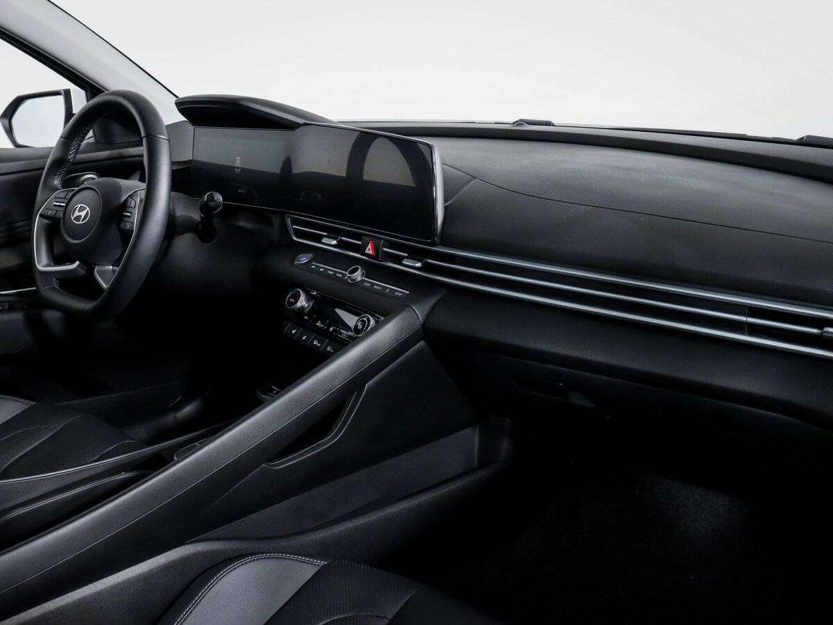 Hyundai Elantra VII (CN7) Рестайлинг, 2024 Фото №7