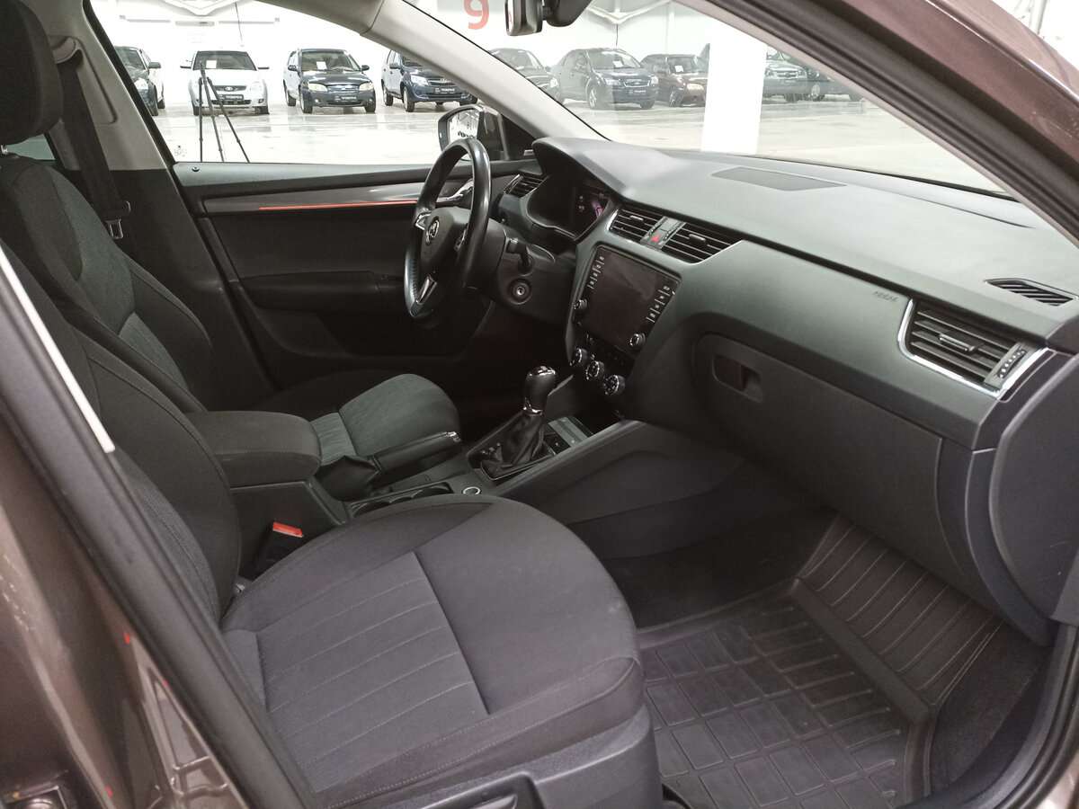 Skoda Octavia, 2018 Фото №11
