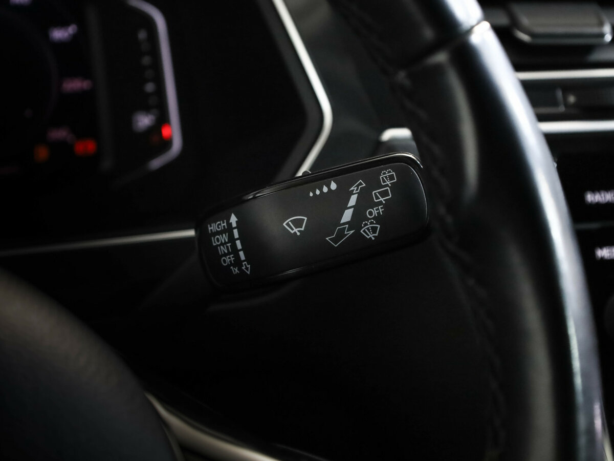 Volkswagen Tiguan II, 2019 Фото №14