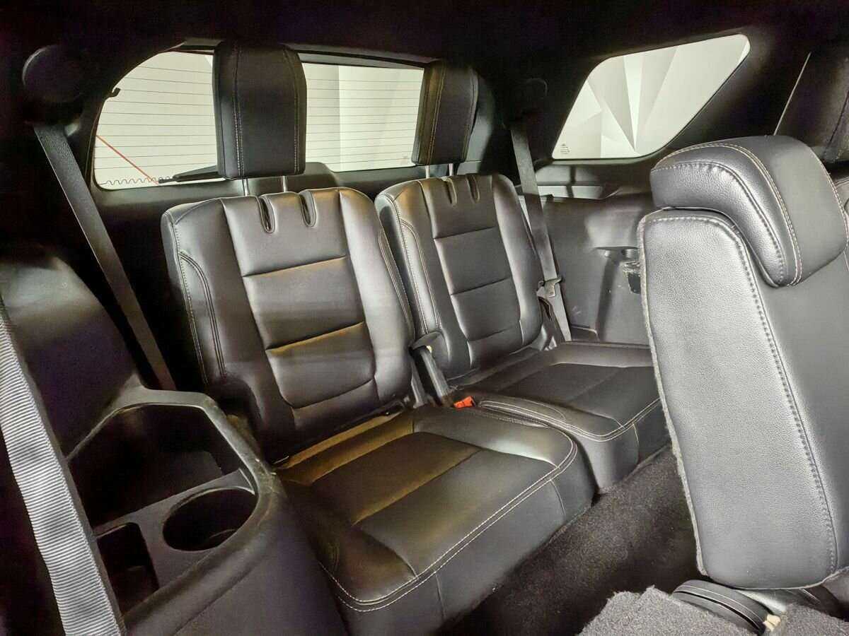 Ford Explorer, 2017 Фото №15