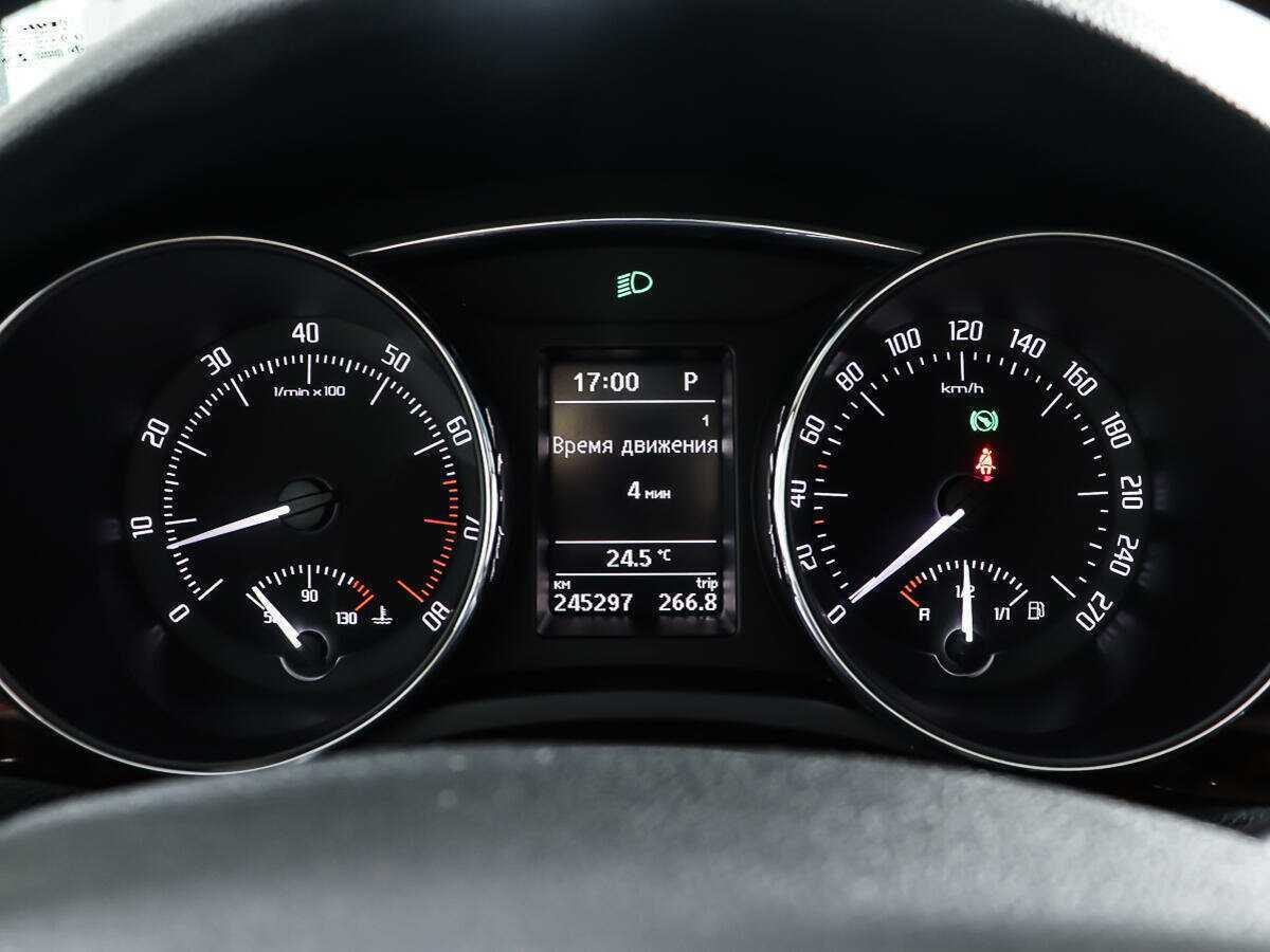 Skoda Superb, 2012 Фото №17