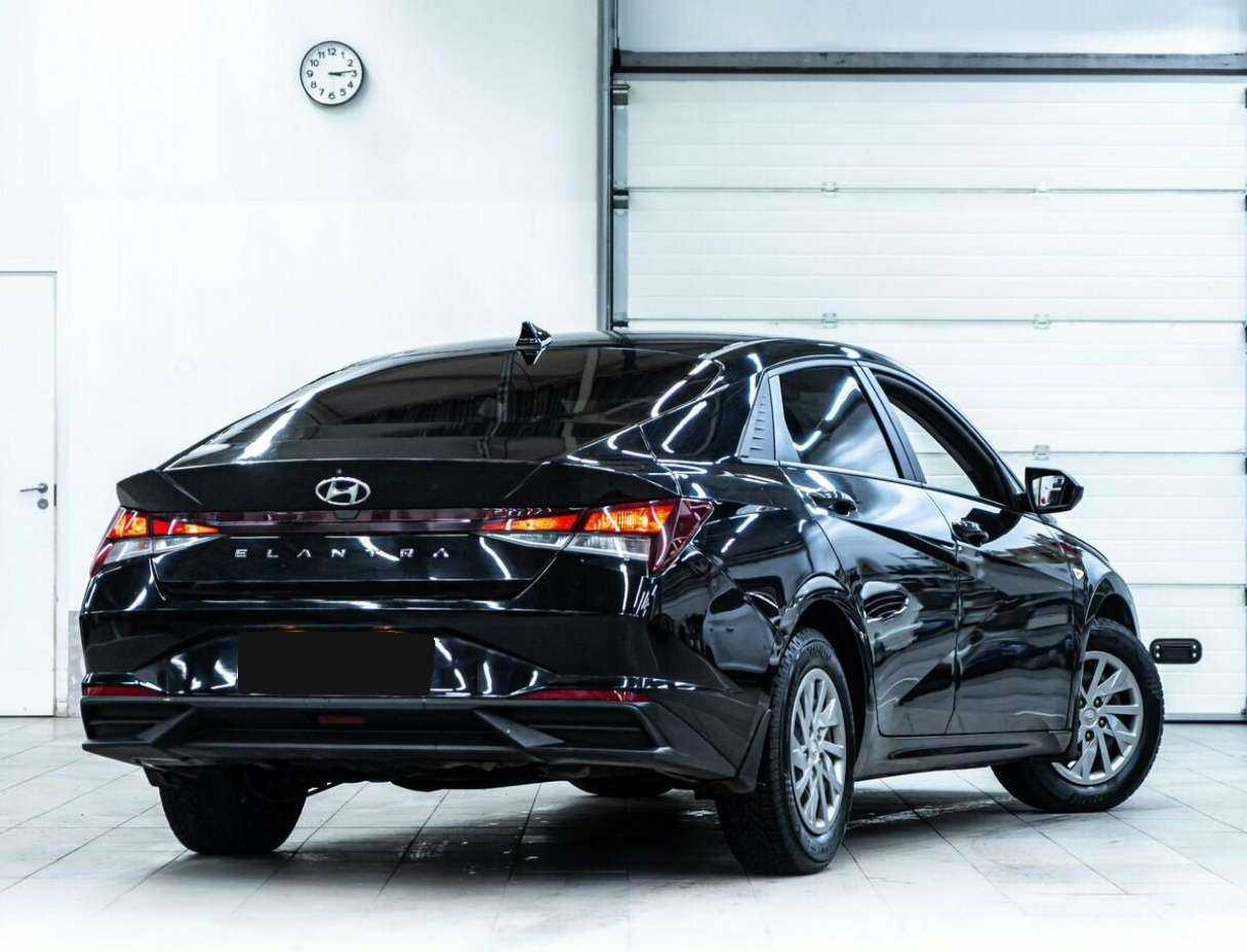 Hyundai Elantra, 2021 Фото №3