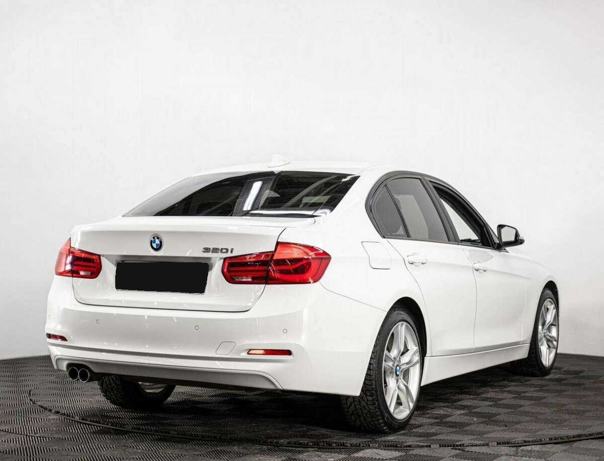 BMW 3 серии 320i, 2015 Фото №6