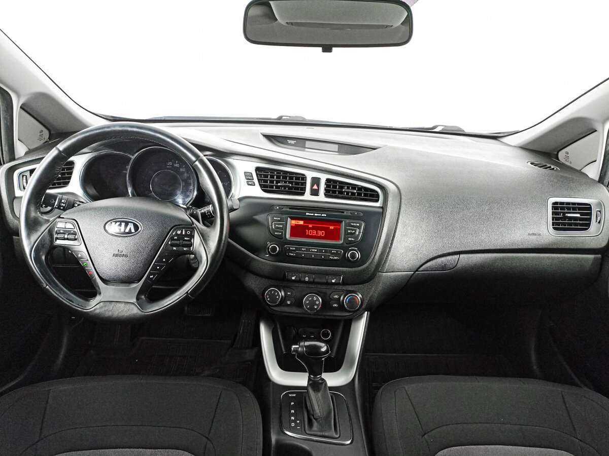 Kia Ceed, 2012 Фото №12