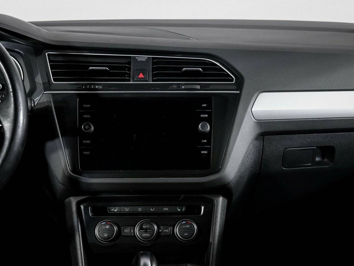 Volkswagen Tiguan, 2020 Фото №13
