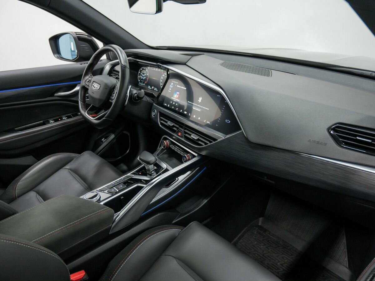 Geely Tugella, 2021 Фото №7