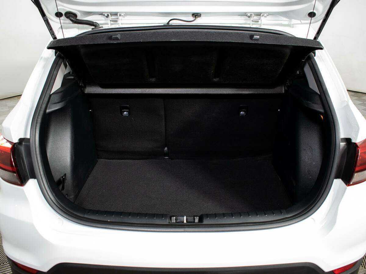 Kia Rio X-Line, 2020 Фото №14