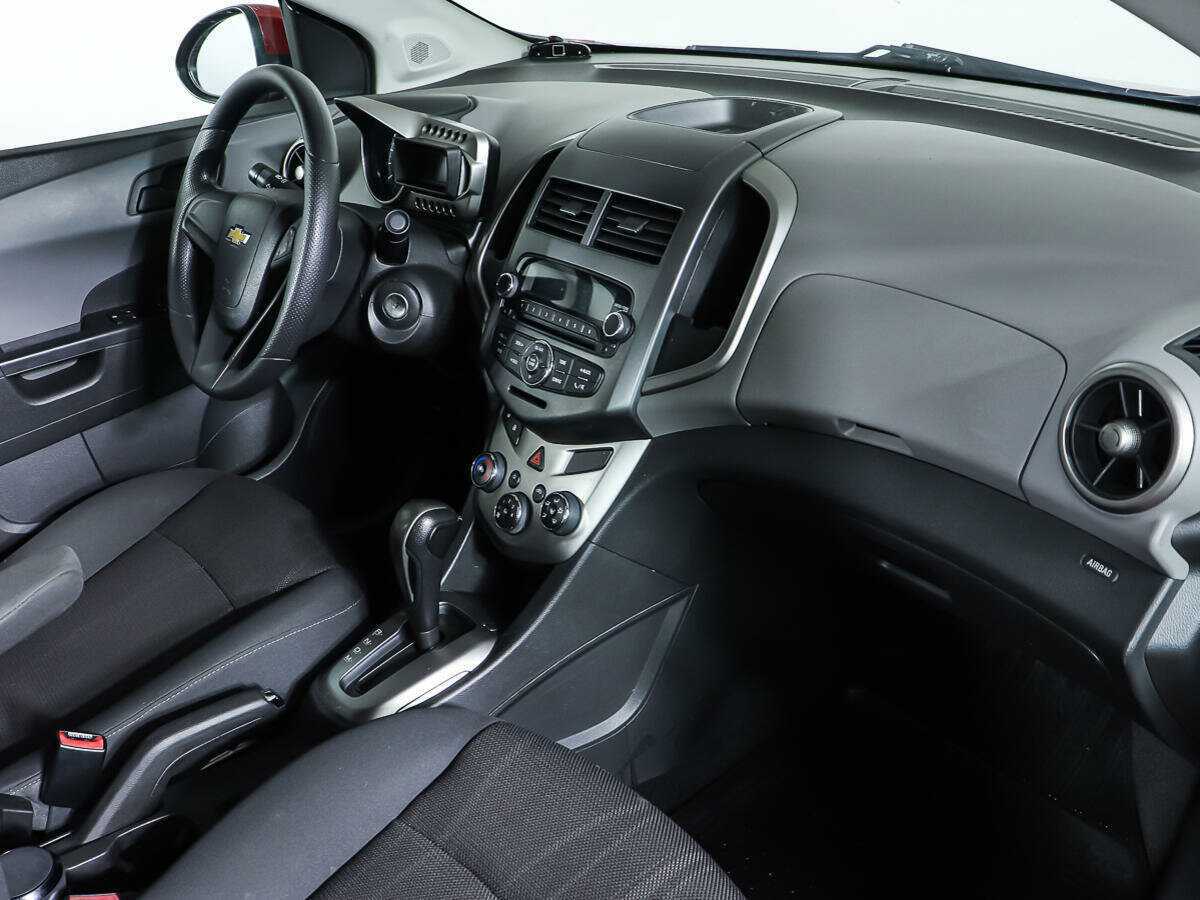 Chevrolet Aveo, 2012 Фото №8