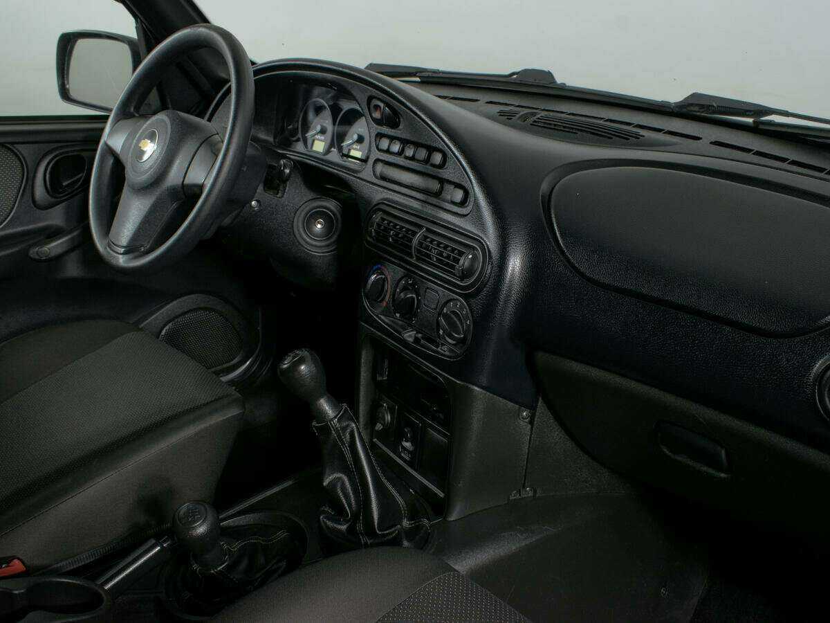 Chevrolet Niva, 2018 Фото №7