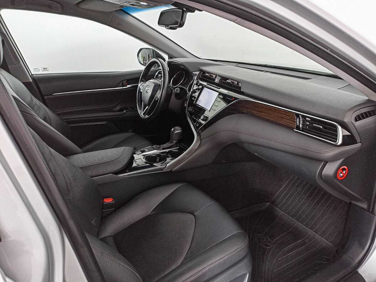 Toyota Camry, 2019 Фото №7