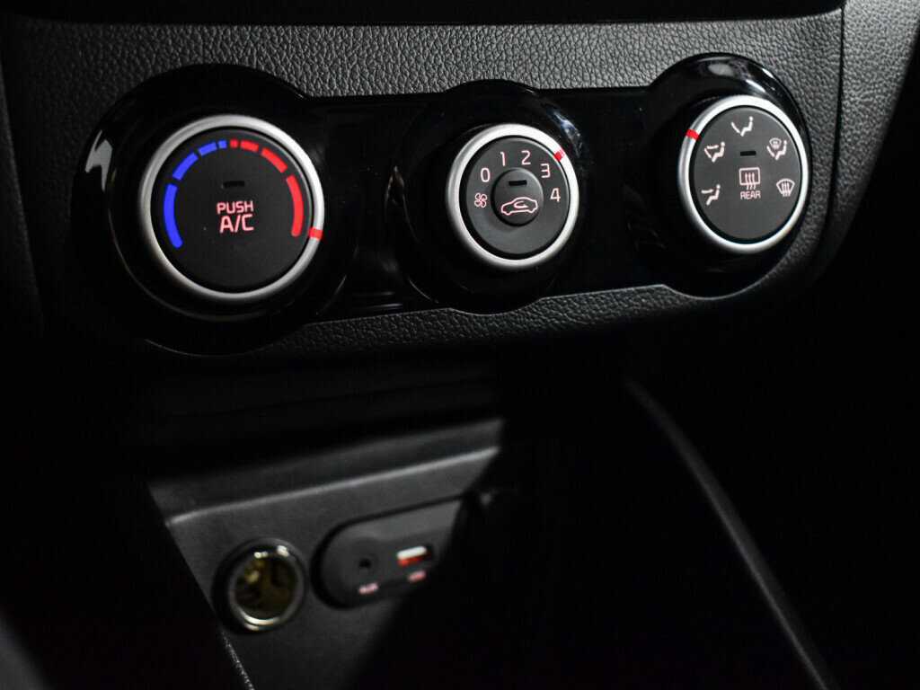 Kia Rio, 2016 Фото №18