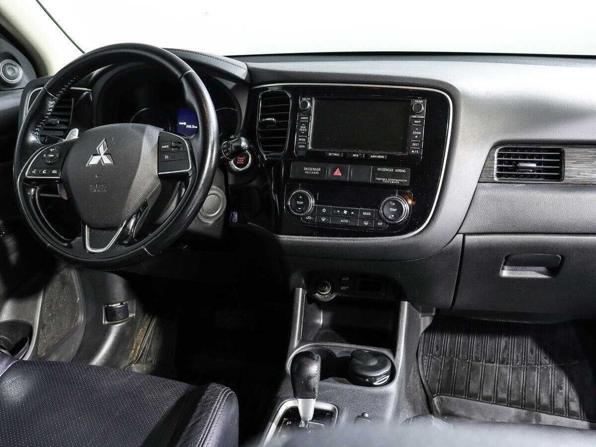 Mitsubishi Outlander, 2015 Фото №10