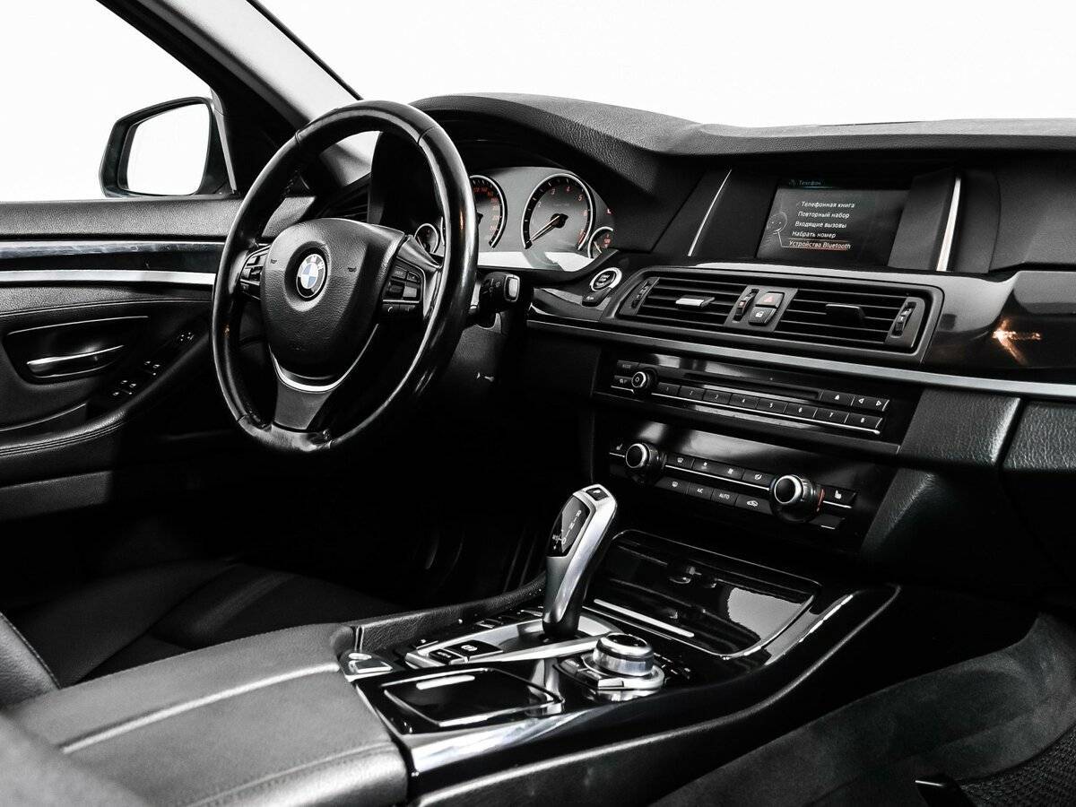 BMW 5 серии 520i, 2016 Фото №8
