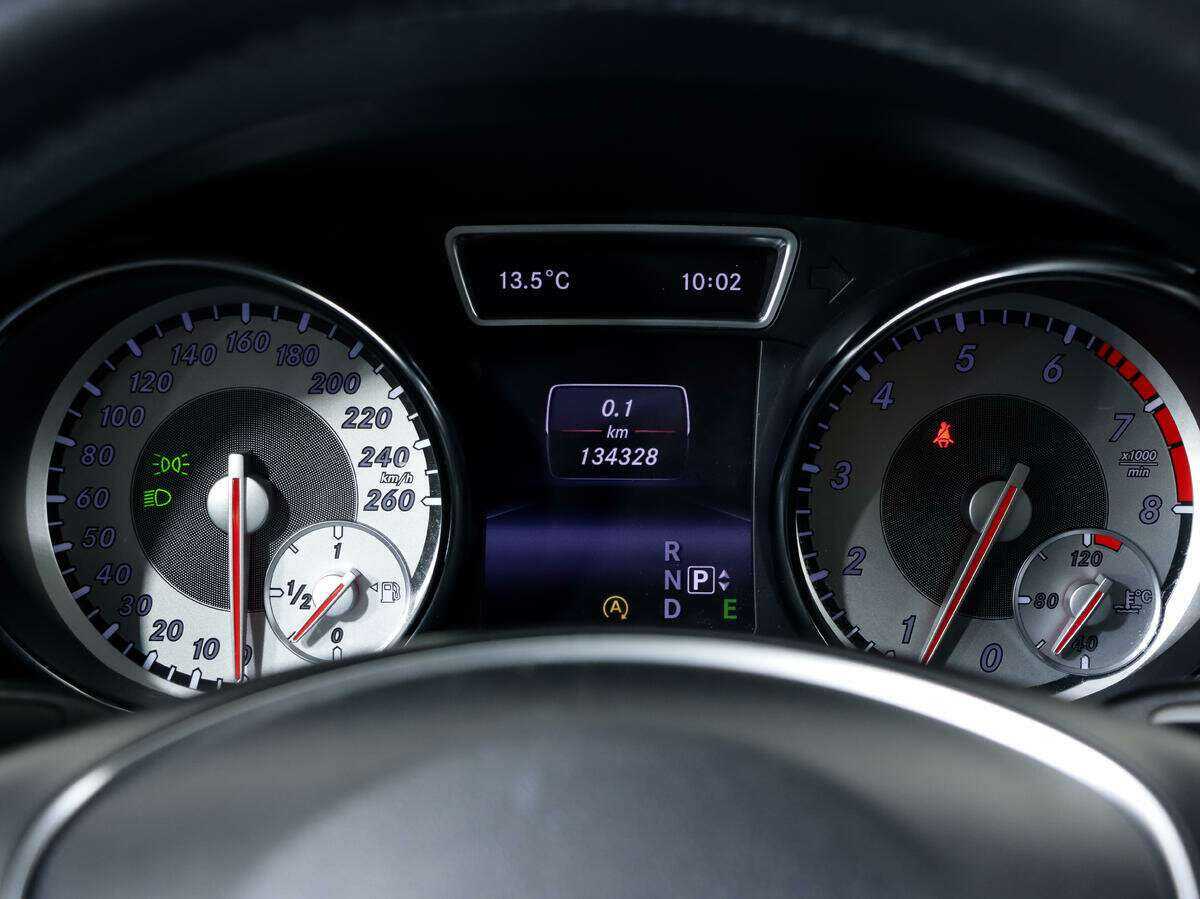 Mercedes-Benz CLA 200, 2015 Фото №18