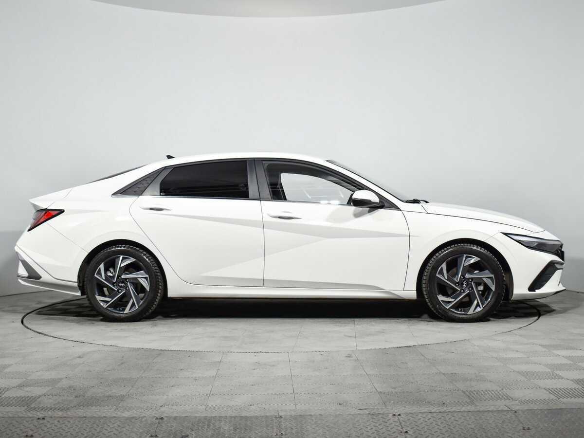 Hyundai Elantra, 2023 Фото №4