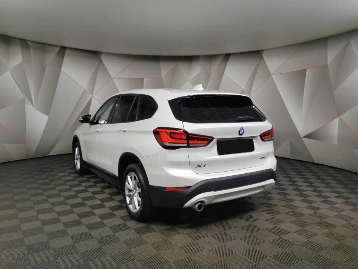 BMW X1 18i sDrive, 2020 Фото №4