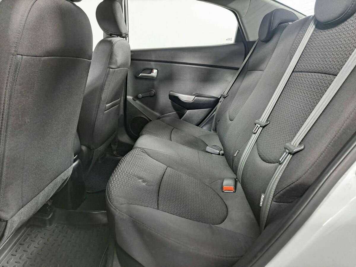 Kia Rio, 2017 Фото №10