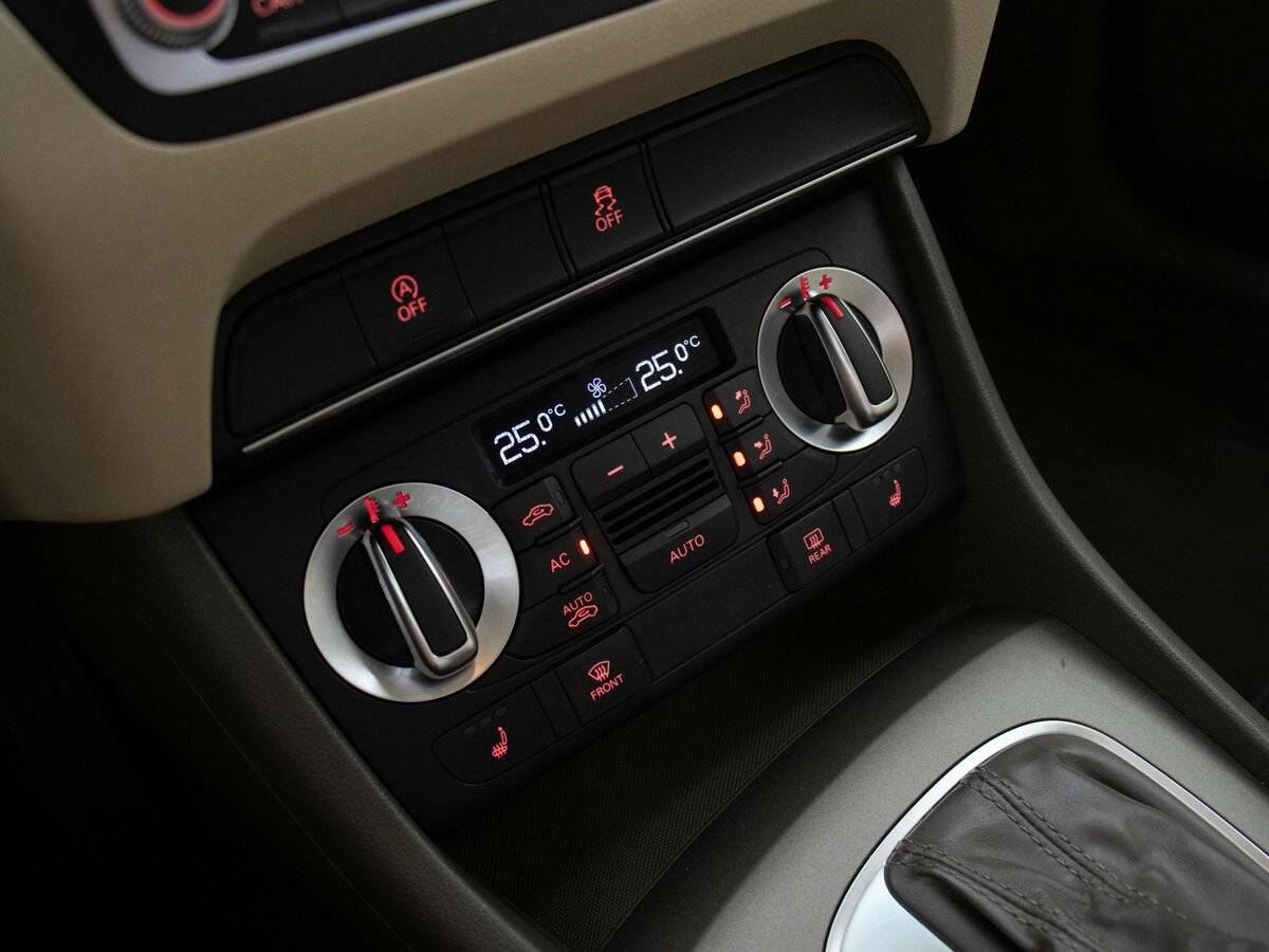 Audi Q3 I (8U), 2013 Фото №10