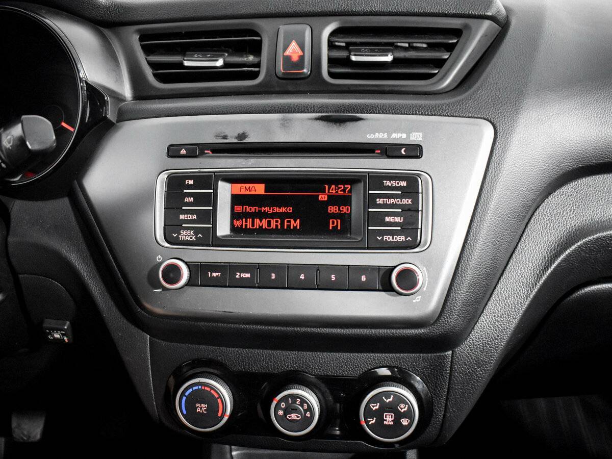 Kia Rio, 2016 Фото №14