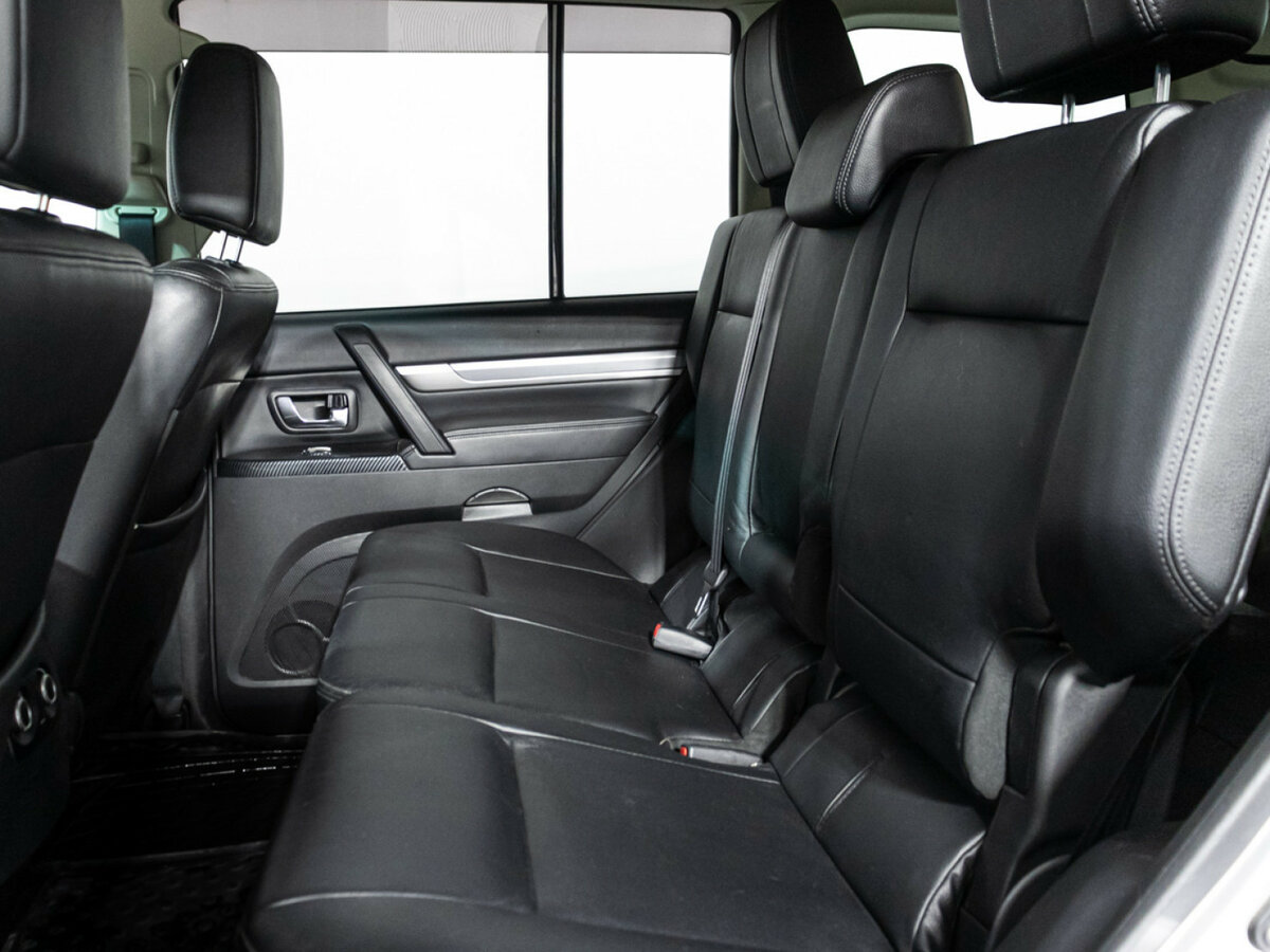 Mitsubishi Pajero IV Рестайлинг 2, 2015 Фото №8