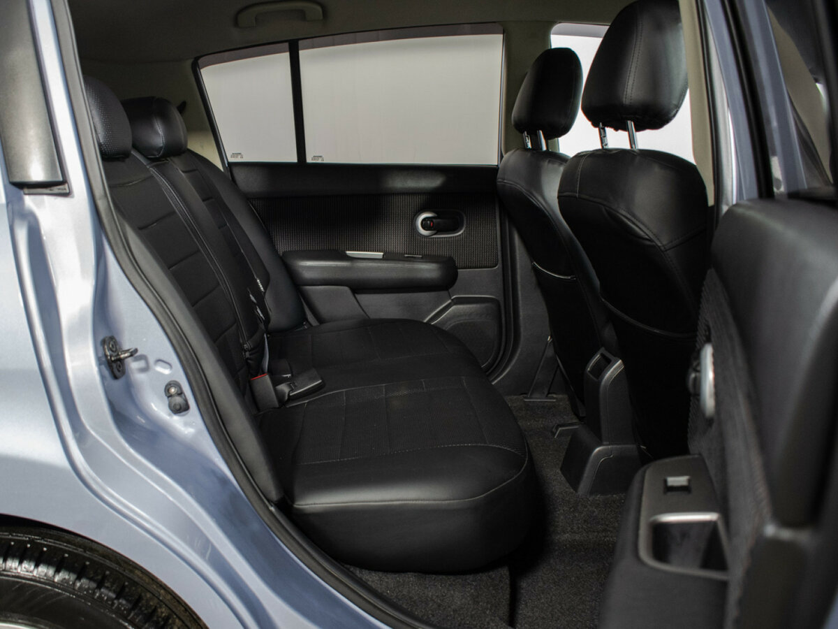 Nissan Tiida I Рестайлинг, 2013 Фото №10