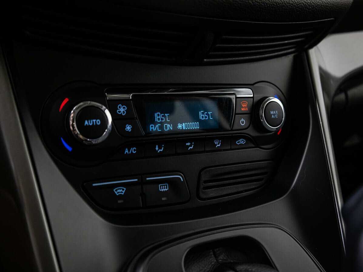 Ford Kuga, 2014 Фото №16