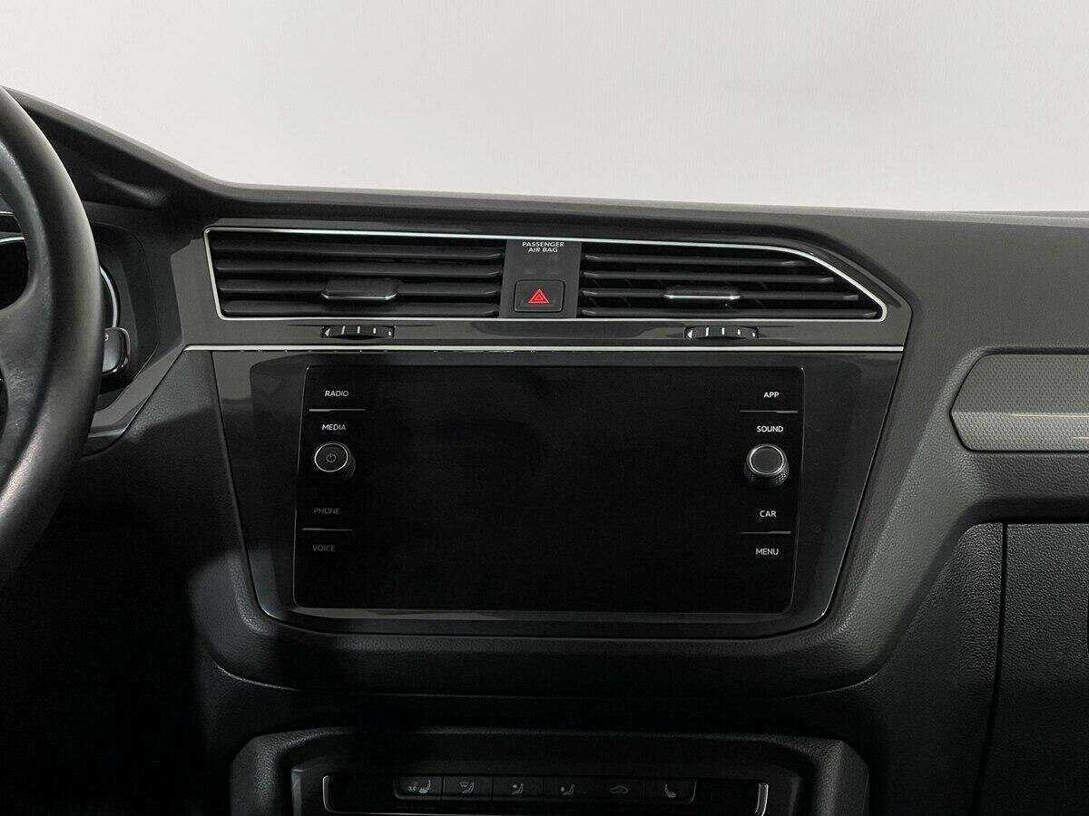 Volkswagen Tiguan, 2019 Фото №12