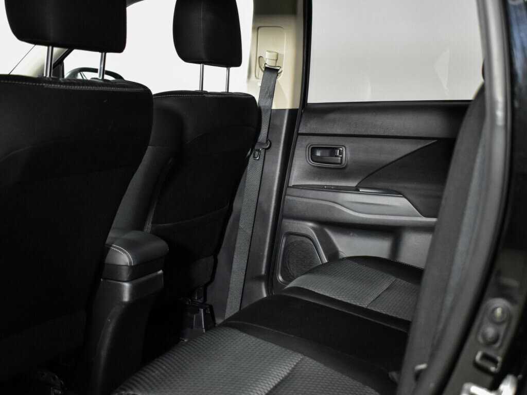 Mitsubishi Outlander, 2019 Фото №11