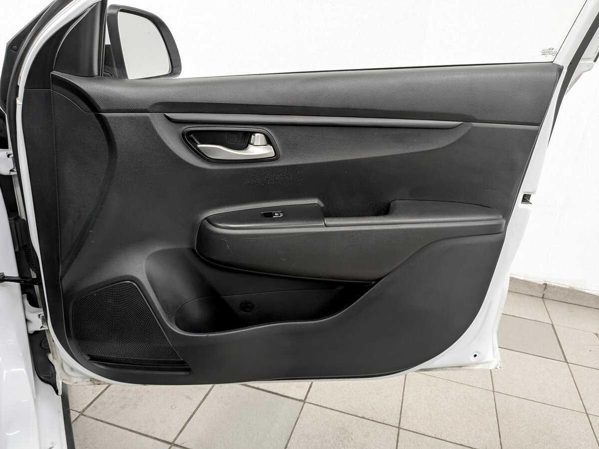 Kia Rio X-Line, 2020 Фото №22