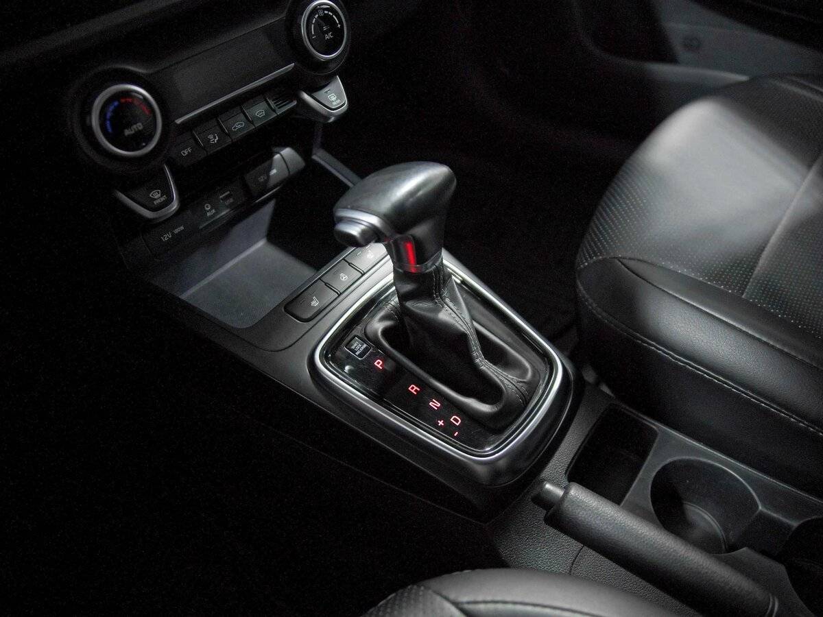 Kia Rio, 2018 Фото №12