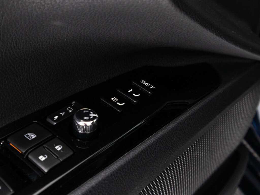 Toyota Camry, 2019 Фото №16